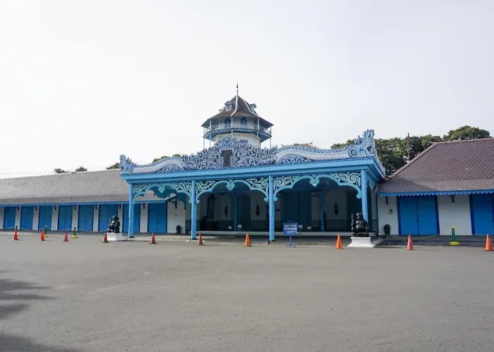 Zaen SyariahHotel di Solo